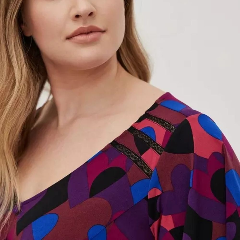 Multi Heart Flutter Mini Dress | Studio Knit V-Neck Button Front Size 2 - Picture 4 of 5